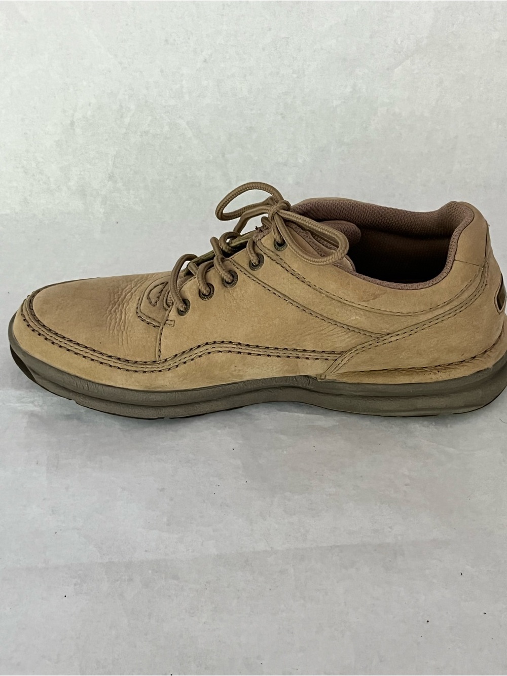 Rockport Men's Lace-Up Oxford in Tan